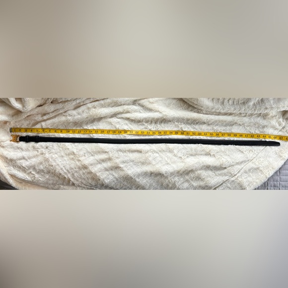 Fashion belt - looks similar to Celine Triomphe black medium belt - Picture 6 of 7